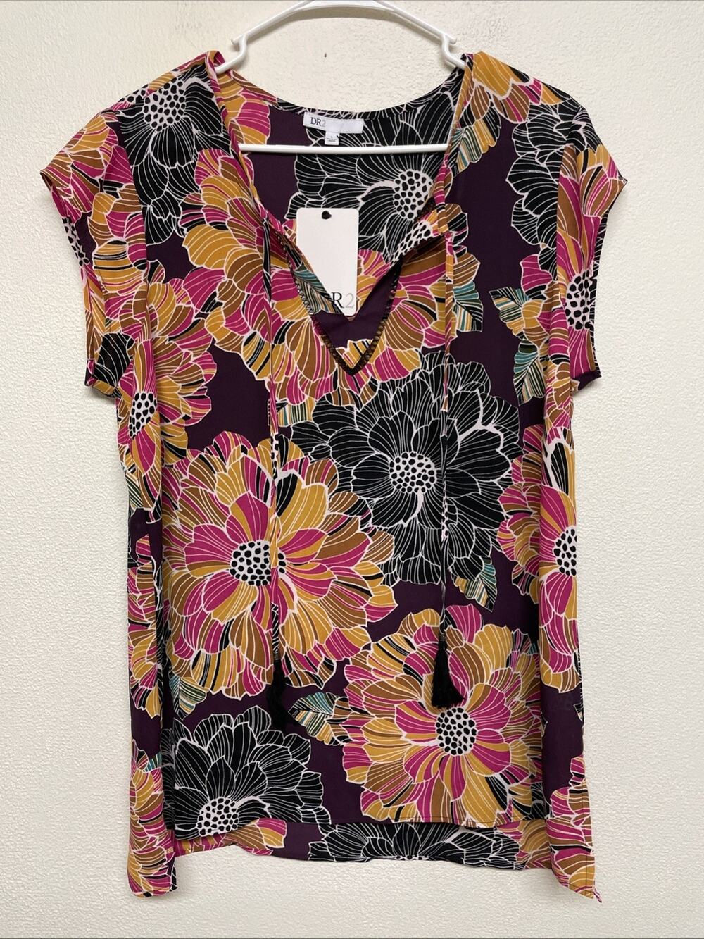 DR2 Women's Fall Floral V Neck Top With Tie Detail Size Large New
